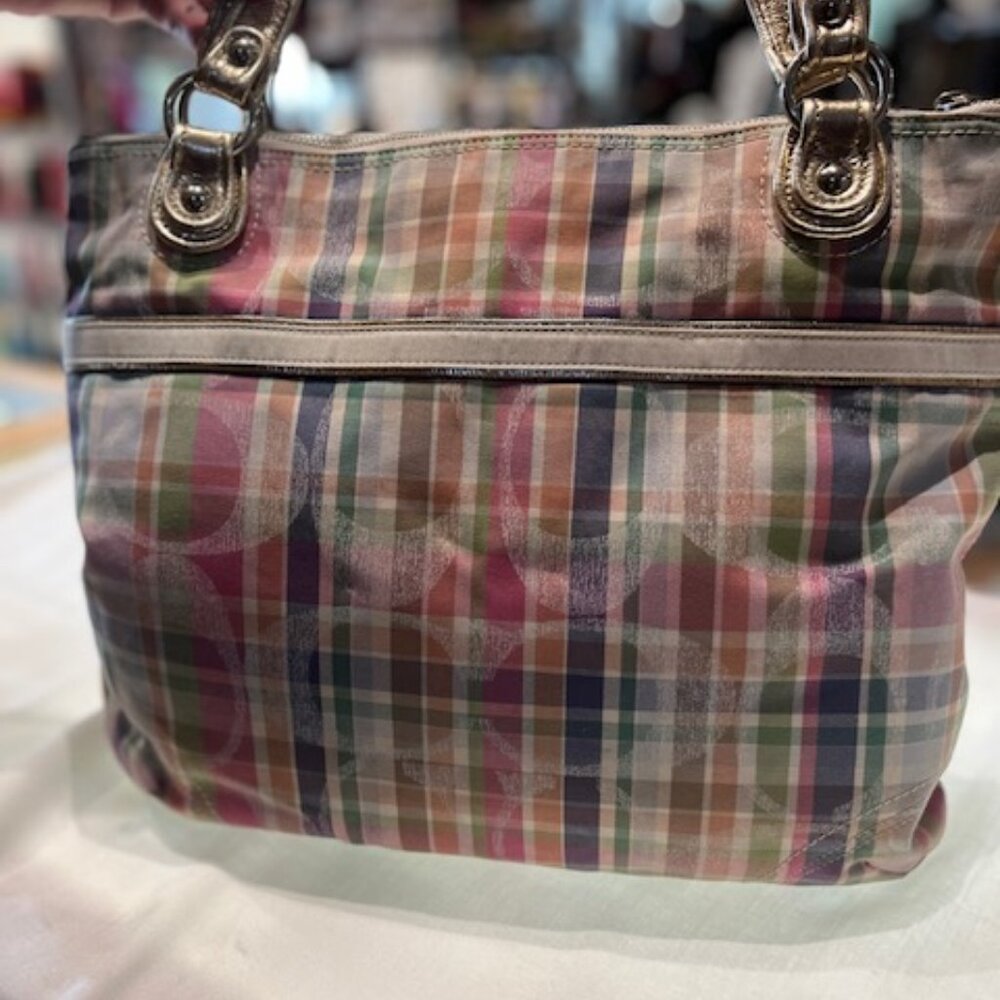 Coach Bag - Picture 2 of 7